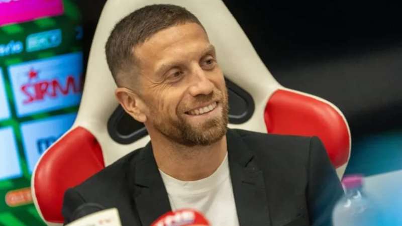 Papu Gomez volverá a jugar este domingo en Italia